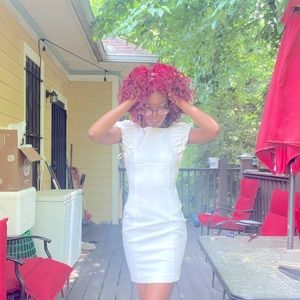 White sleeveless dress